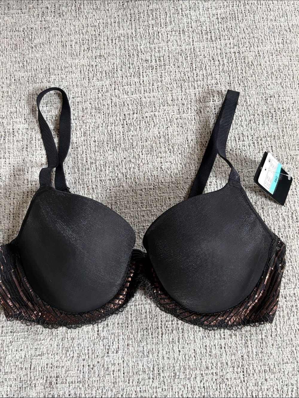 NWT Wacoal Black Padded Bra with metallic Lace Underband, 36C